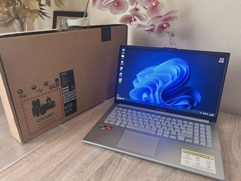 Продам ноутбук Asus vivobook 15 новый Продам ноутбук Asus vivobook 15 новый