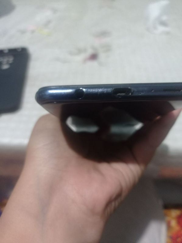 SAMSUNG Galaxy a7 sotiladi SAMSUNG Galaxy a7 sotiladi