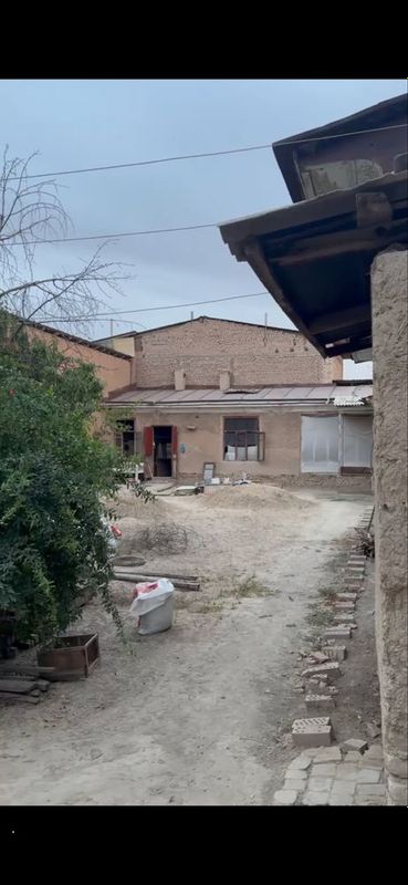 Kukcha oqtepa Dadil ko’chasida 8.20 sotih er xisobida srochna sotiladi