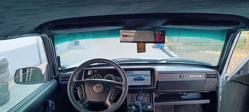 VAZ2107 sotiladi