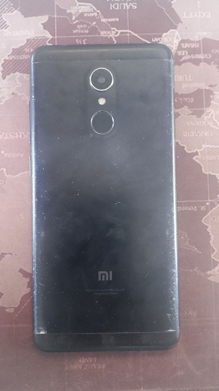 redmi 5 xiamoi5 .