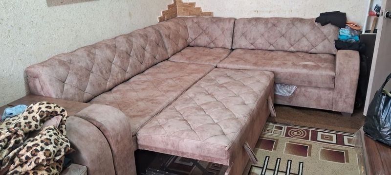 Угол продаеться. Угол продаеться.