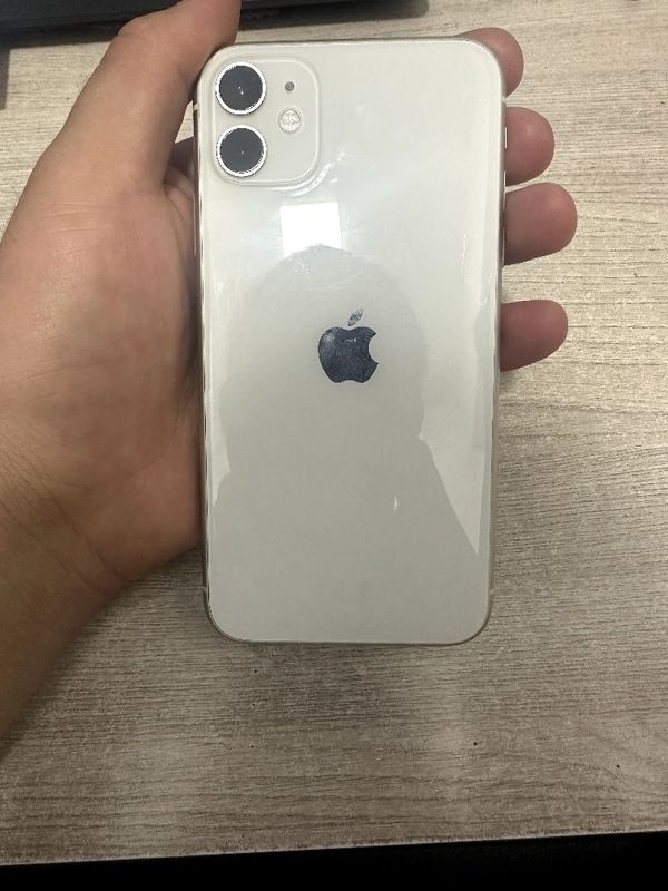 Iphone 11 yaxshi xolatda Iphone 11 yaxshi xolatda