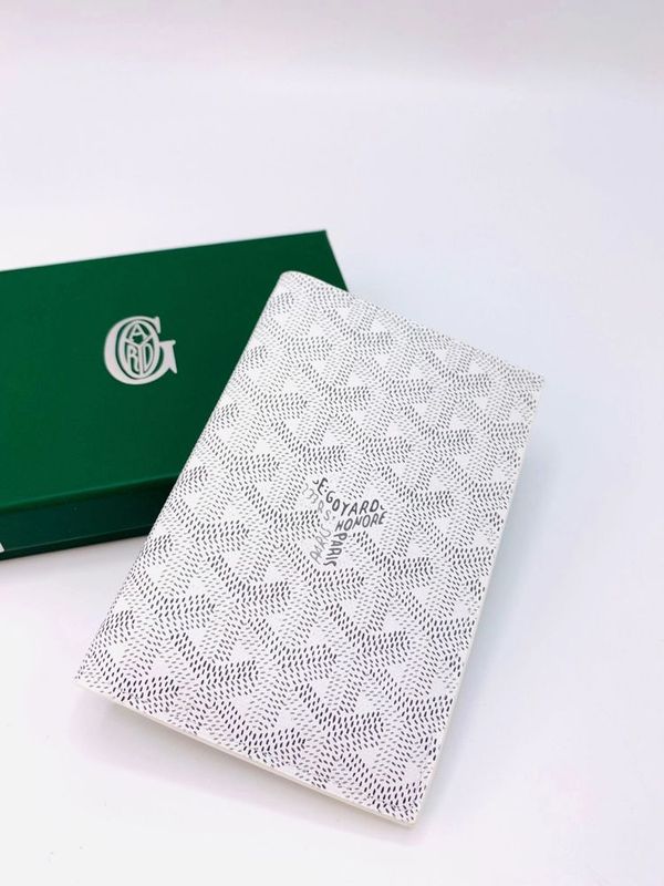 Goyard кошелок сотилади