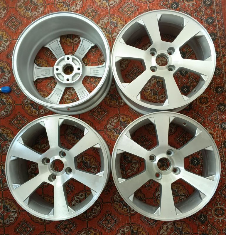 Saka diska R17 Gentra b/u Saka diska R17 Gentra b/u