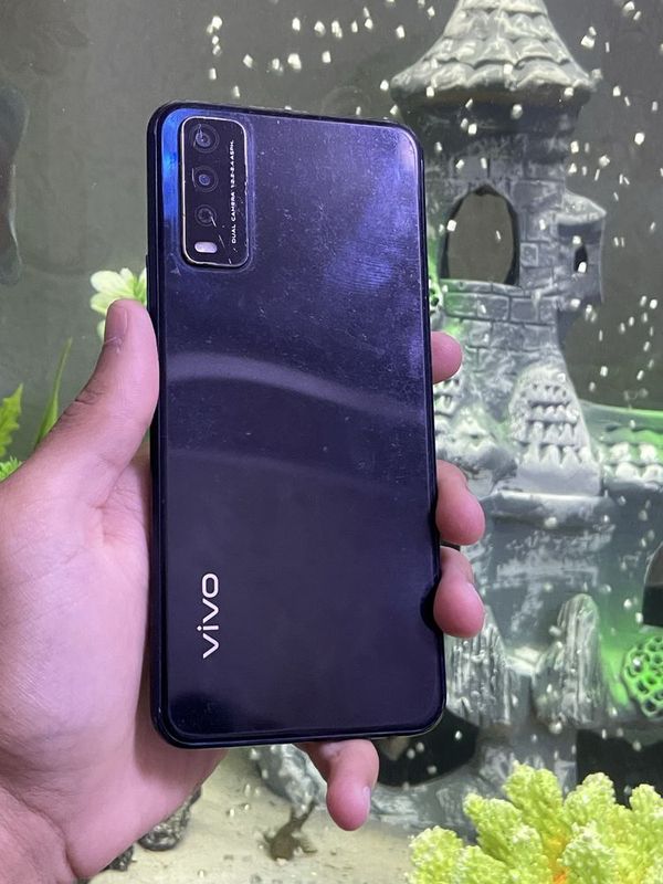 Vivo V 2026 3/32 gb Vivo V 2026 3/32 gb