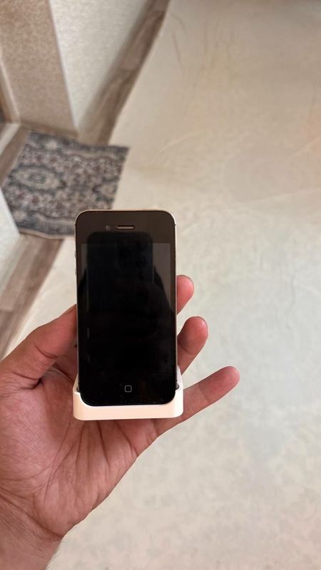 Iphone 4s 16gb karopka dakment Iphone 4s 16gb karopka dakment