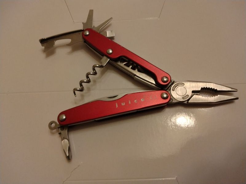 Продам мультитул Leatherman juice 2