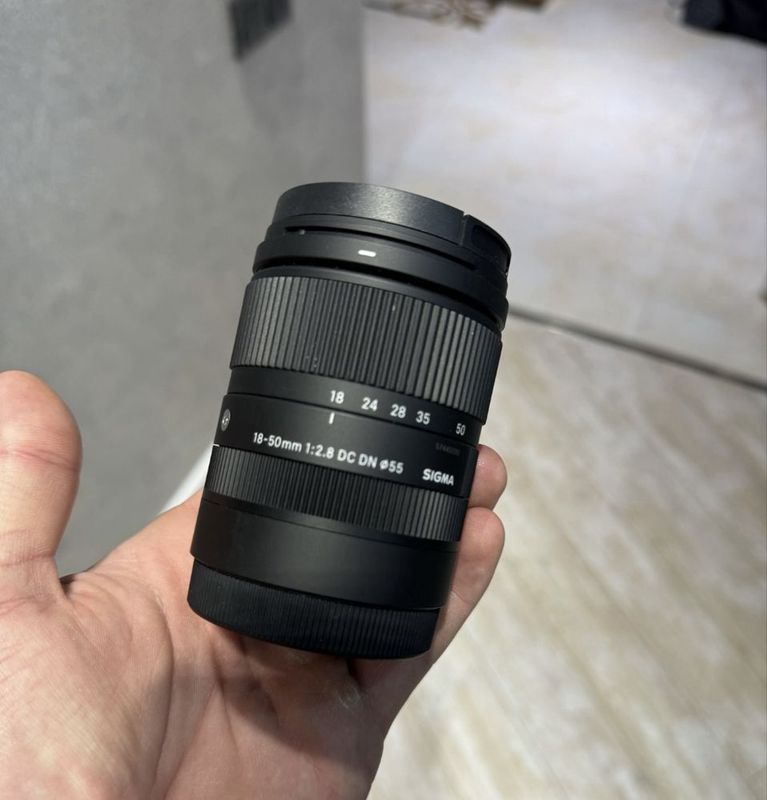 Обьектив Sigma 18-50 mm Обьектив Sigma 18-50 mm