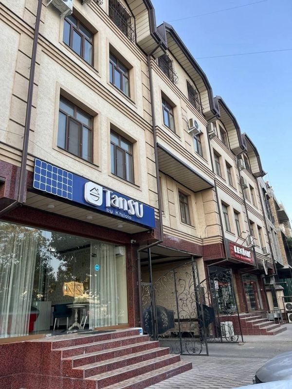 Сдам квартиру на долгий срок На Циалковской 3/3/4 100м2