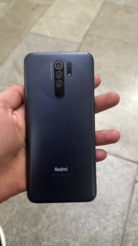 Redmi 9 xolati zoʻr 3/32Gb qora Redmi 9 xolati zoʻr 3/32Gb qora