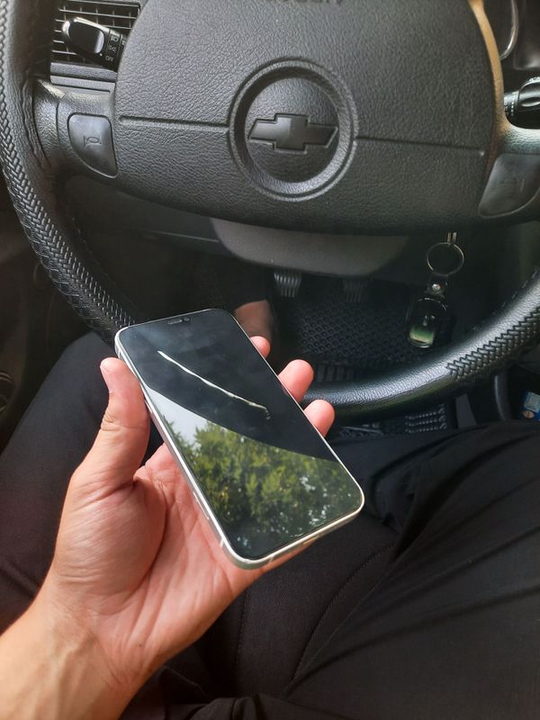 Iphone 12 128g sotiladi Iphone 12 128g sotiladi