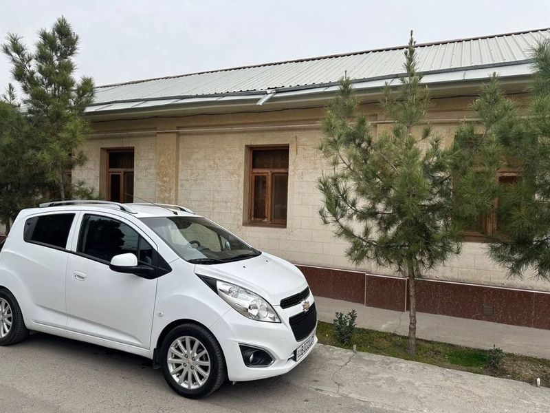 Продам дом участок Яккасарайский район 8 роддом Yakkasaroy tumani hovl Продам дом участок Яккасарайский район 8 роддом Yakkasaroy tumani hovl
