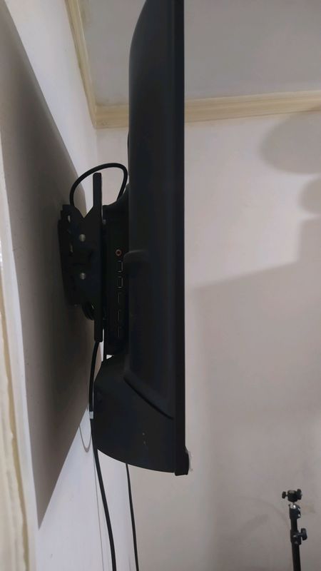 Продаётся smart TV 32 Продаётся smart TV 32