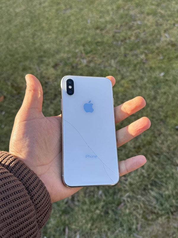 Iphone x 256 gb xolati yaxshi anchdan beri ozim tutaman