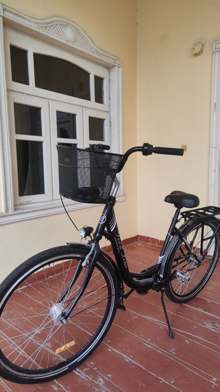 Velosiped sotuvda Velosiped sotuvda