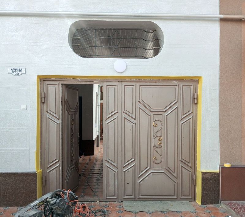 Darvoza boyash yasab berish va ustanovka qilish Darvoza boyash yasab berish va ustanovka qilish