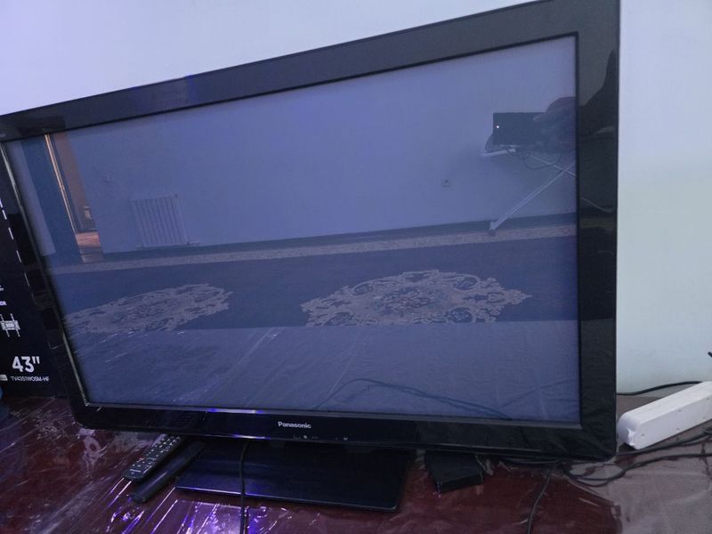 Телевизор Panasonik 42 Телевизор Panasonik 42