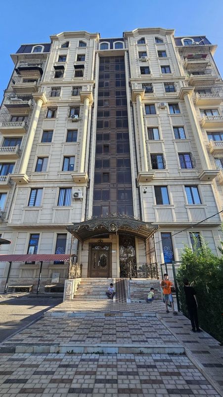 Аренда қорасарой новастройка 3 хона 4 этаж 92м/кв 800у,е Аренда қорасарой новастройка 3 хона 4 этаж 92м/кв 800у,е