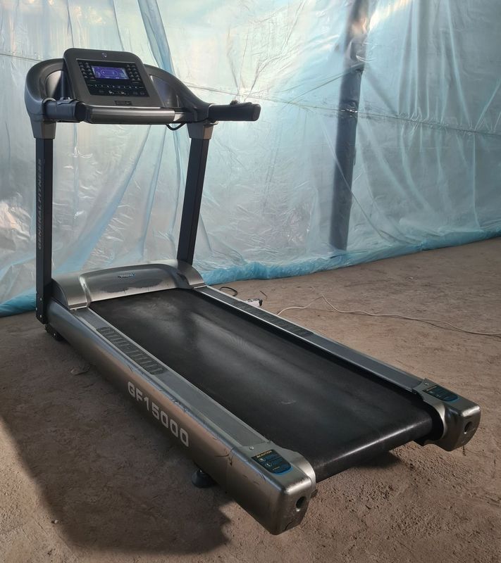 Беговая дорожка "GF-15000" Беговая дорожка "GF-15000"