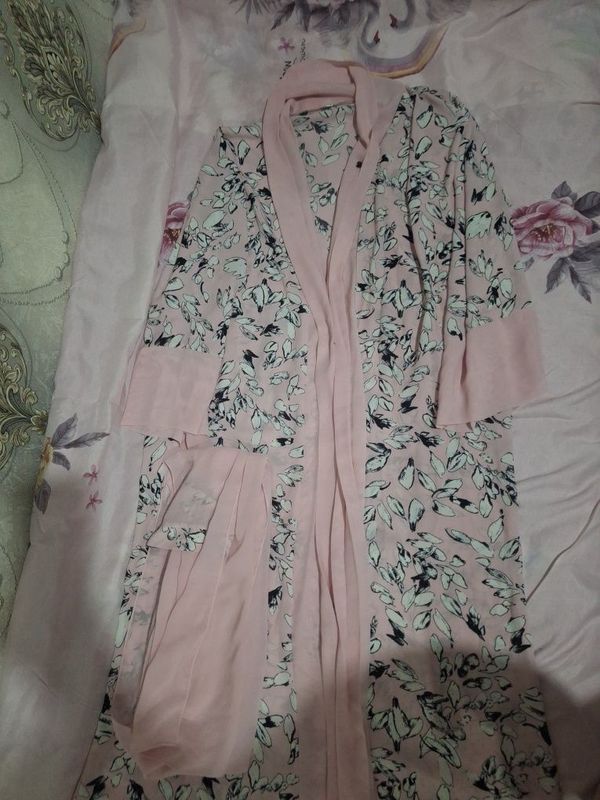 Ayollar kiyimi abaya Ayollar kiyimi abaya