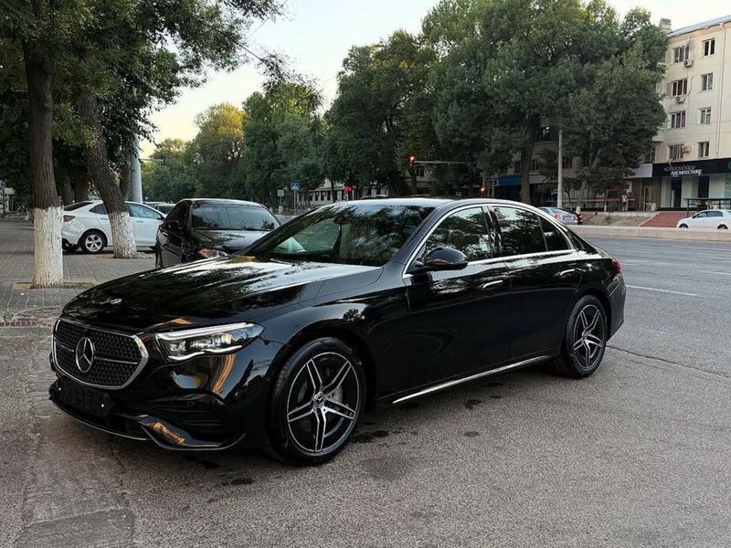 Mercedes-Benz E300 4Matic