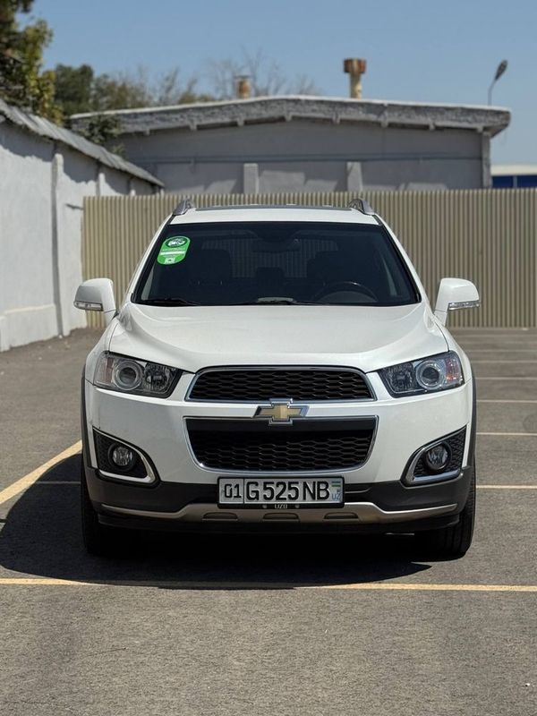 Captiva 3+ 3.0L oq jemchuk kraska toza ideal holatda gazlari bor Captiva 3+ 3.0L oq jemchuk kraska toza ideal holatda gazlari bor