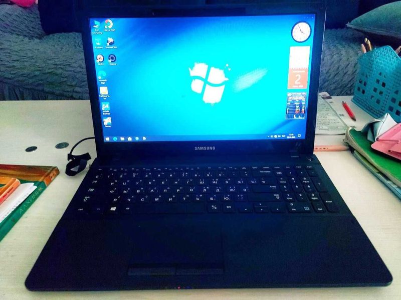 Ноутбук Samsung NT450R5E Ноутбук Samsung NT450R5E