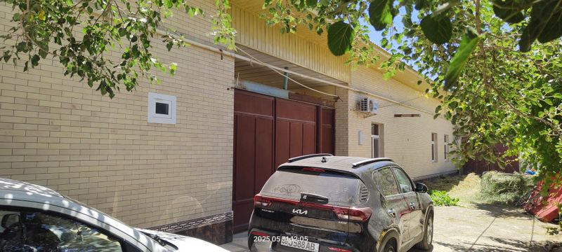 Uy sotiladi manzil guliston kuchasi