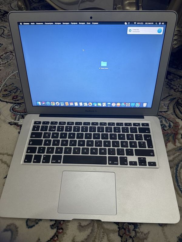 MacBook air 128 гб сотилади