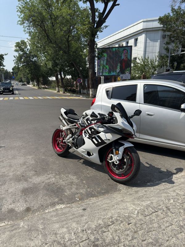 Qj moto s 921 rr Qj moto s 921 rr
