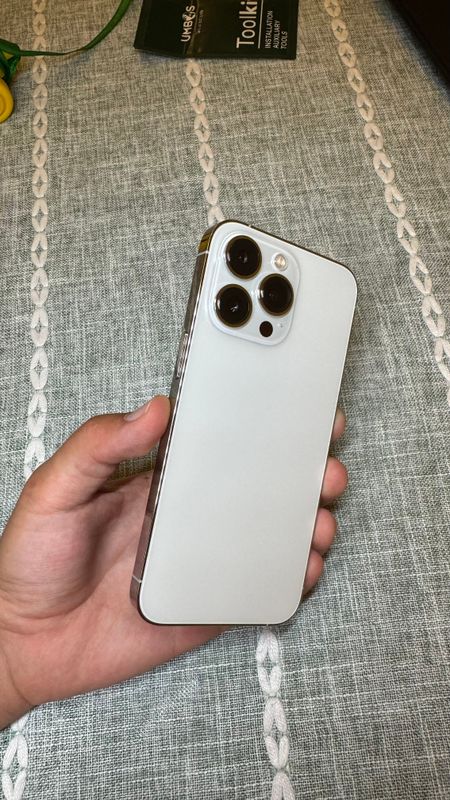 iPhone 13 Pro White в идеальном состояние iPhone 13 Pro White в идеальном состояние