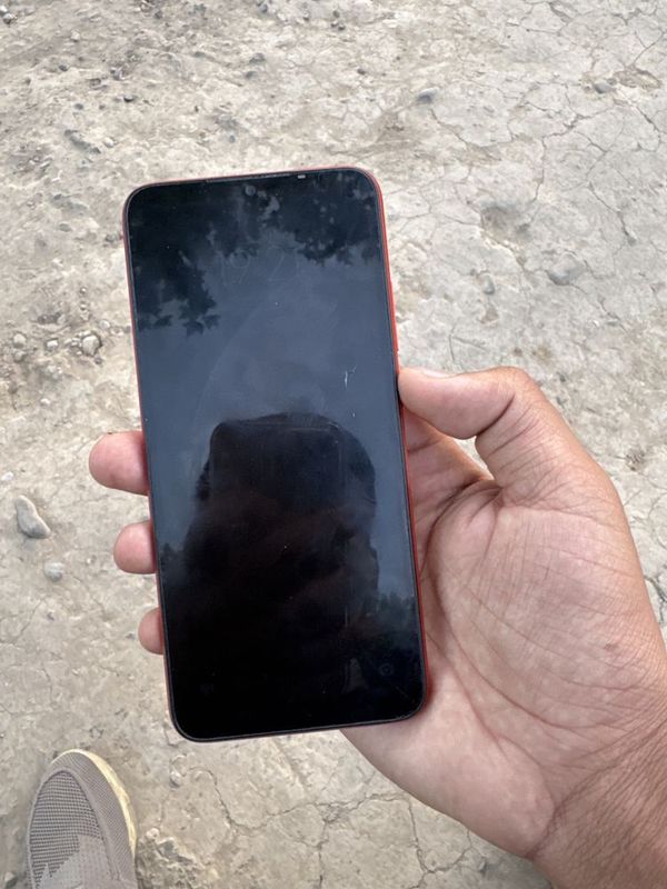 Redmi 9 64 hotira Oynasi singan Redmi 9 64 hotira Oynasi singan