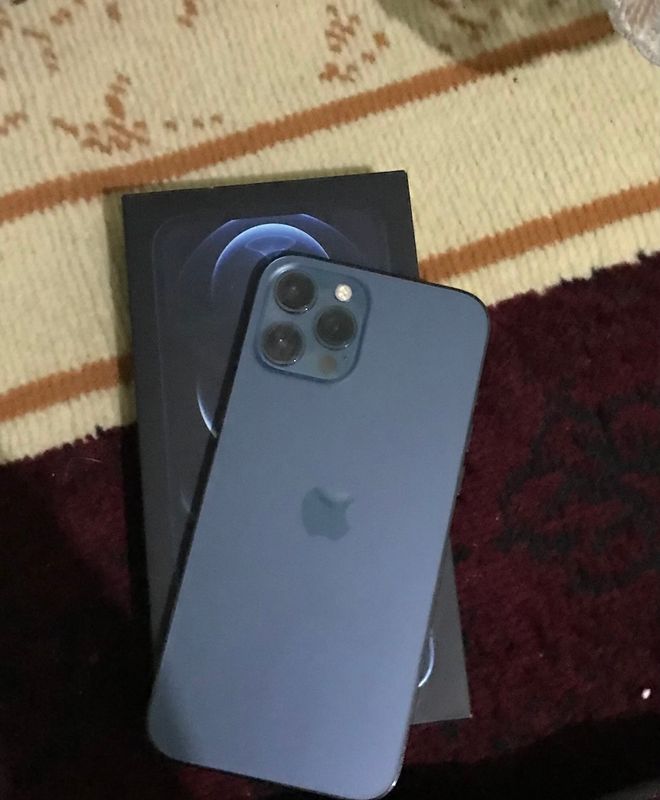 Sotiladi telni yomkisti78% 128gb karobka bor