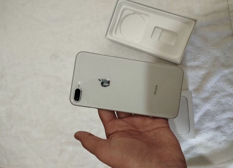 Iphone 8+ holati ideal