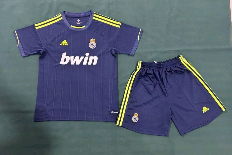 Real retro formasi Real retro formasi