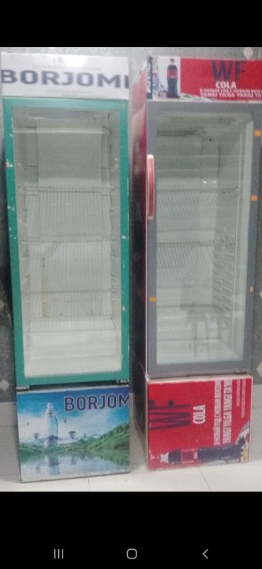 Продаёться витрина холодильник и грил араб кабоб Продаёться витрина холодильник и грил араб кабоб