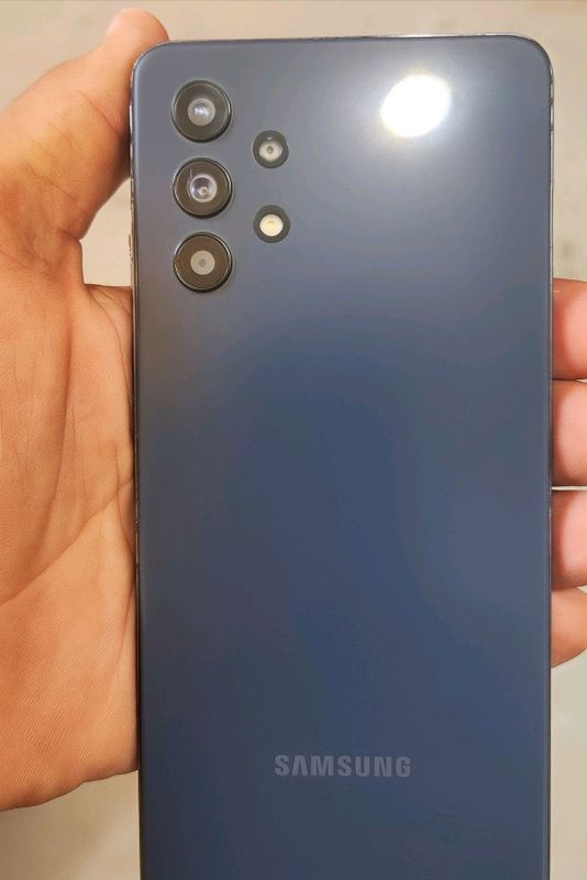 A32 128GB. Ishlaydi. 1mln. Tel bor nomer 970711679 A32 128GB. Ishlaydi. 1mln. Tel bor nomer 970711679