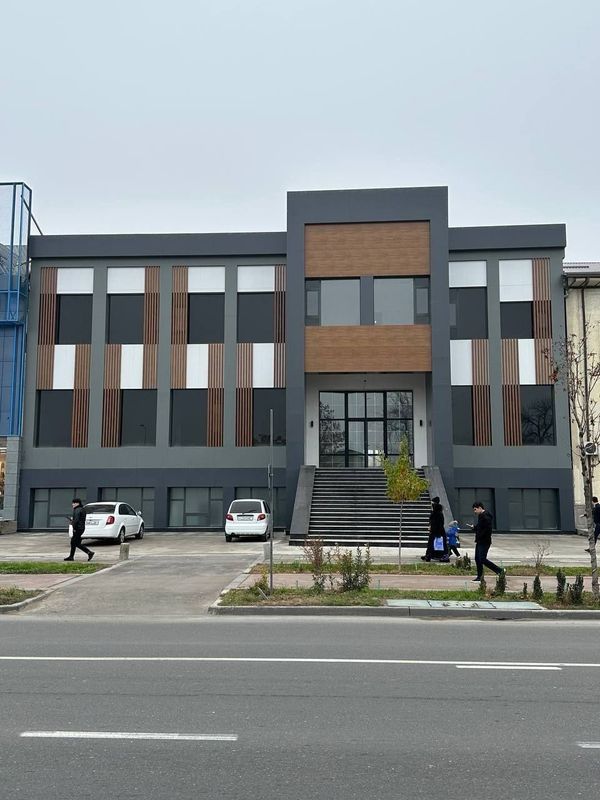 Готовый бизнес-центр в Куйлюке, 9 соток, 3 этажа. ИХВ