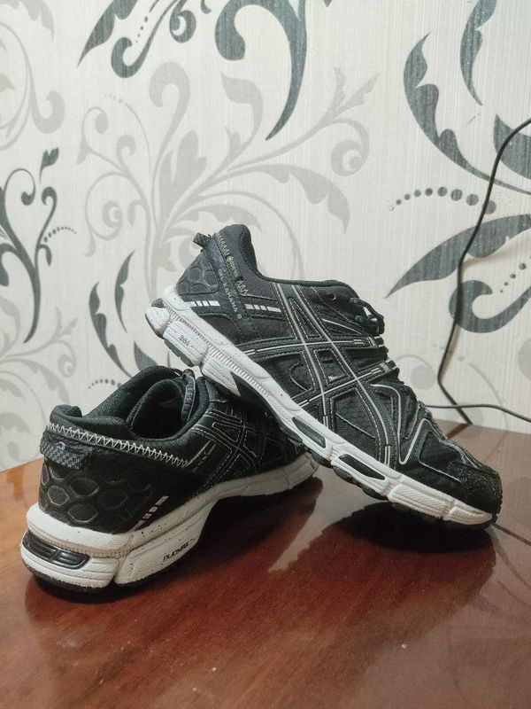 Оригинальные кроссовки Asics Оригинальные кроссовки Asics