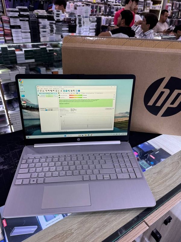 Hp intel Core i3 1215 DDR4 8GB SSD 256GB Hp intel Core i3 1215 DDR4 8GB SSD 256GB