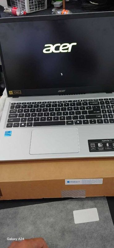 Noutbok acer i3-N305 Noutbok acer i3-N305