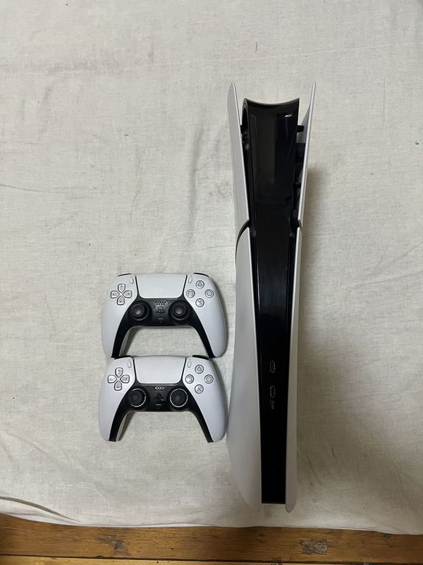Play station 5 Slim 1 TB Play station 5 Slim 1 TB