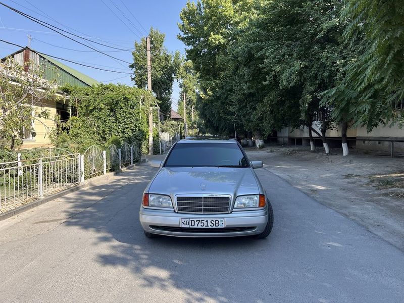 Mercedes W202 C180
