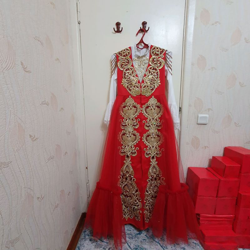 Новый ансамбль для келинок Новый ансамбль для келинок
