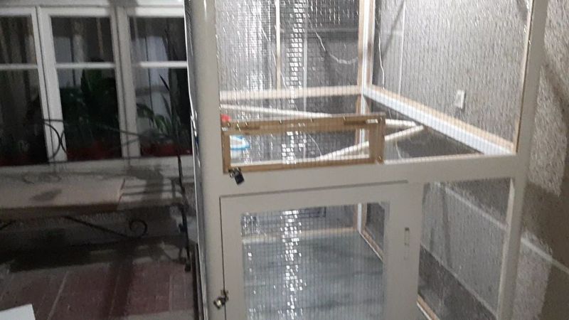 Продается вольер для птиц Продается вольер для птиц