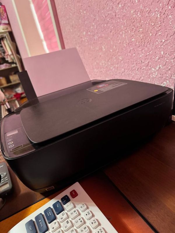 Цветной HP принтер, идеалне Цветной HP принтер, идеалне