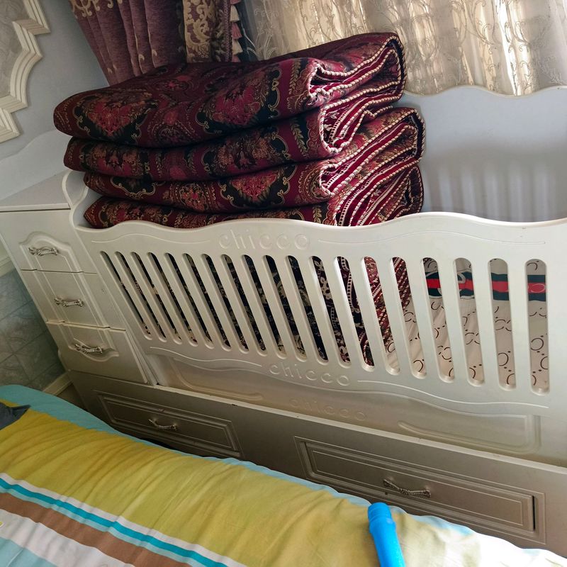 детский кровать б/у состояние хорошая детский кровать б/у состояние хорошая