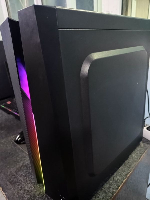 Core i7 8700. Aero Cool case Core i7 8700. Aero Cool case