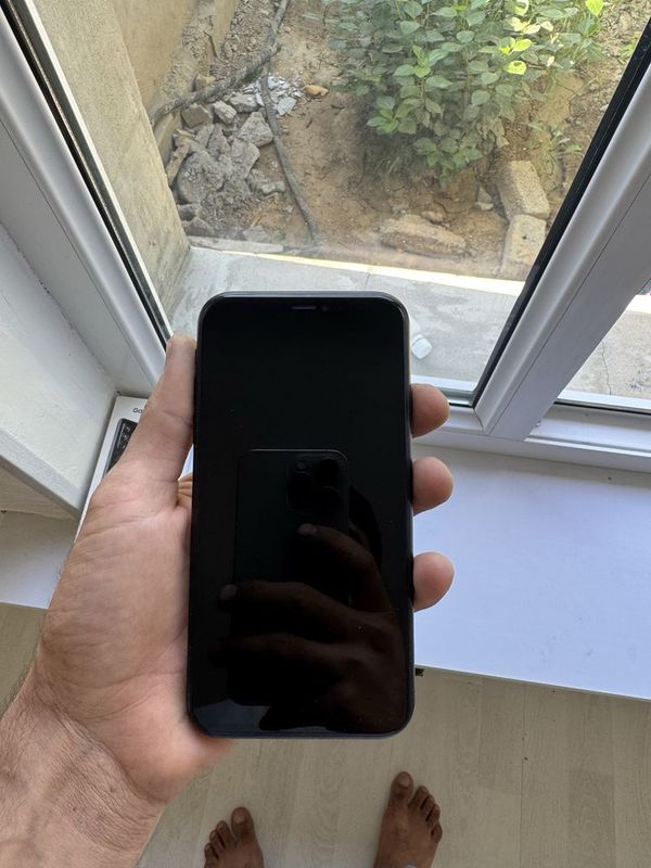 Iphone xr sotiladi ideal 64gb